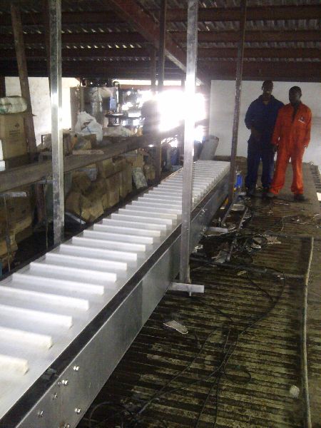 cleated-belt-conveyor